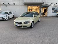 Volvo S40 2.4 AUT Värmare NYSERVAD