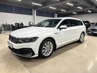 Volkswagen Passat  GTE 218hk Drag GPS Backkamera Värmare