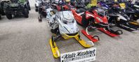 Ski-Doo Summit Edge 850 154" Endast 124 mil Elstart