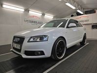 Audi A3 2.0 TDI quattro  S Line *2010 19" fälgar* A-traktor