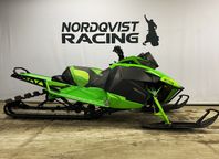 Arctic Cat M8000 Hardcore 153 *Fri frakt