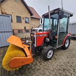 Massey Ferguson 1010 Fejekost og sneskraber. - Video !