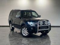 Mitsubishi Pajero Wagon 3.2 Di-D 4WD BUSINESS 7-SITS D-VÄRMA