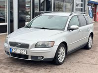 Volvo V50 T5 220hk Momentum | Nybesiktad