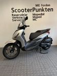 Piaggio Vespa Beverly 400