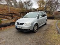 Volkswagen Touran 2.0 FSI TipTronic Highline Euro 4