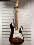 Fender Player Stratocaster Pau Ferro 3-Color Sunburst