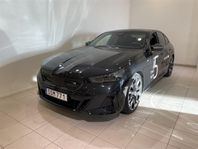 BMW i5 M60 M-Sport Pro Panorama Head UP Dragkrok Drive Assis