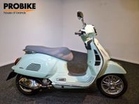 Piaggio Vespa GTS 300 HPE