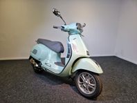 Piaggio Vespa GTS 300 HPE