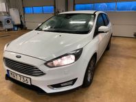 Ford Focus COMBI 1.0 EcoBoost 125HK Titanium