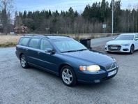 Volvo V70 2.4D 163hk Dragkrok Värmare Full-Servicebok