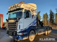 Lastväxlare Scania R560 plogutrustad