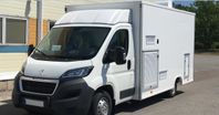 FOODSTATION Premium Foodtruck som byggs efter dina behov!