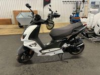 Peugeot Speedfight 4 Pure White/Gold 4-takt -2021