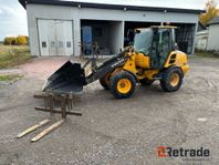 Hjullastare Volvo L25F - 2012 med redskap