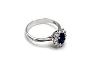 Ring vitguld safir och diamanter