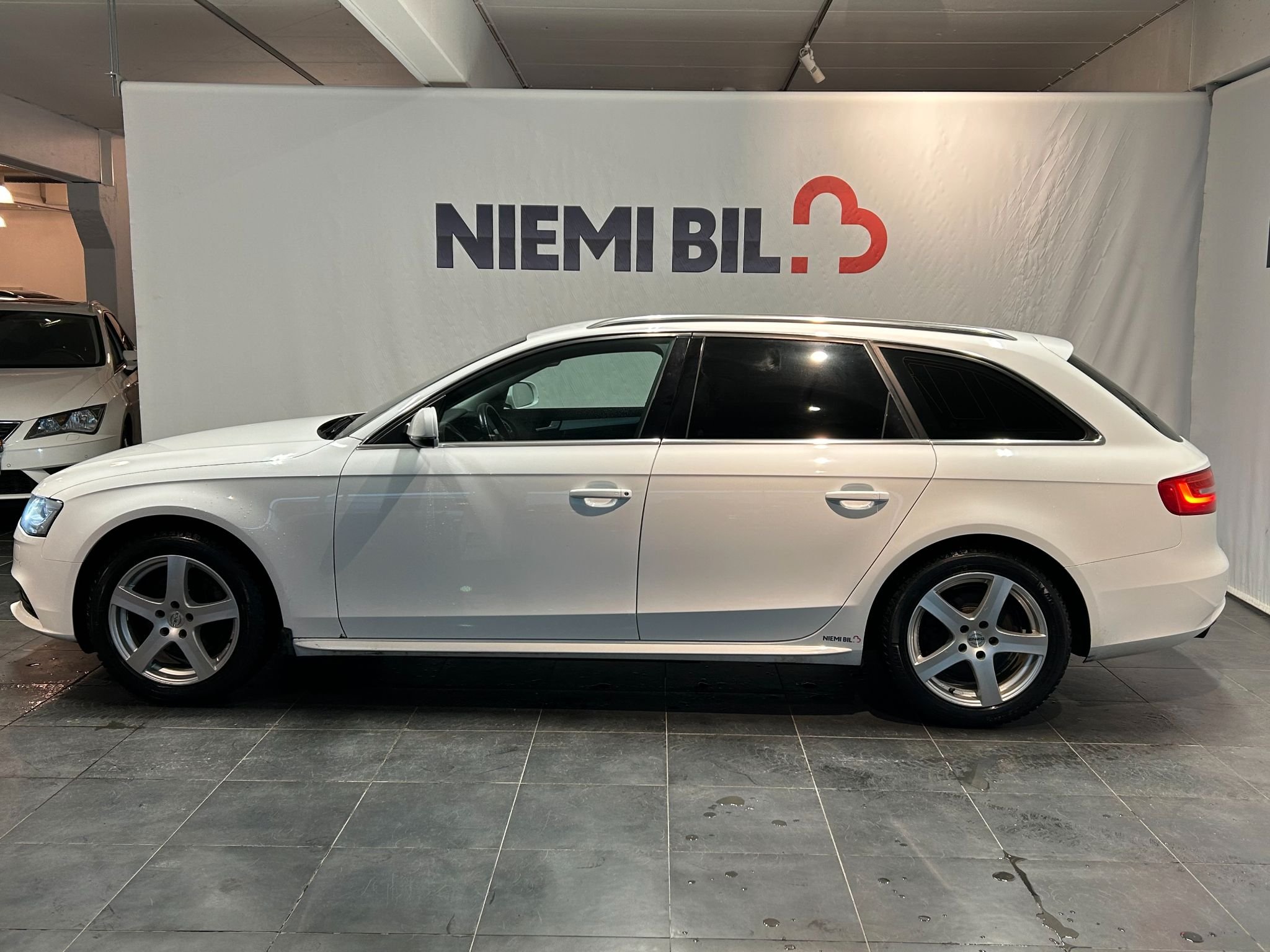 Audi A4 Avant 2.0 TDI DPF quattro S Tronic, 177hp, 2014