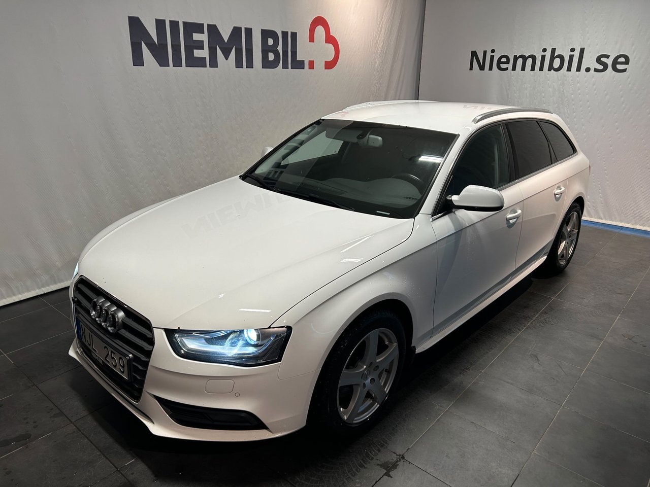 Audi A4 Avant 2.0 TDI DPF quattro S Tronic, 177hp, 2014