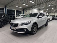 Volvo V40 Cross Country D3 150hk Momentum, Ocean Race|Drag