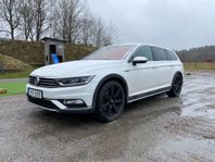 Volkswagen Passat Alltrack 2.0 TDi 240 Aut 4-M Panorama Head