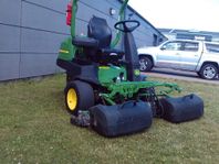 John Deere 2500 E