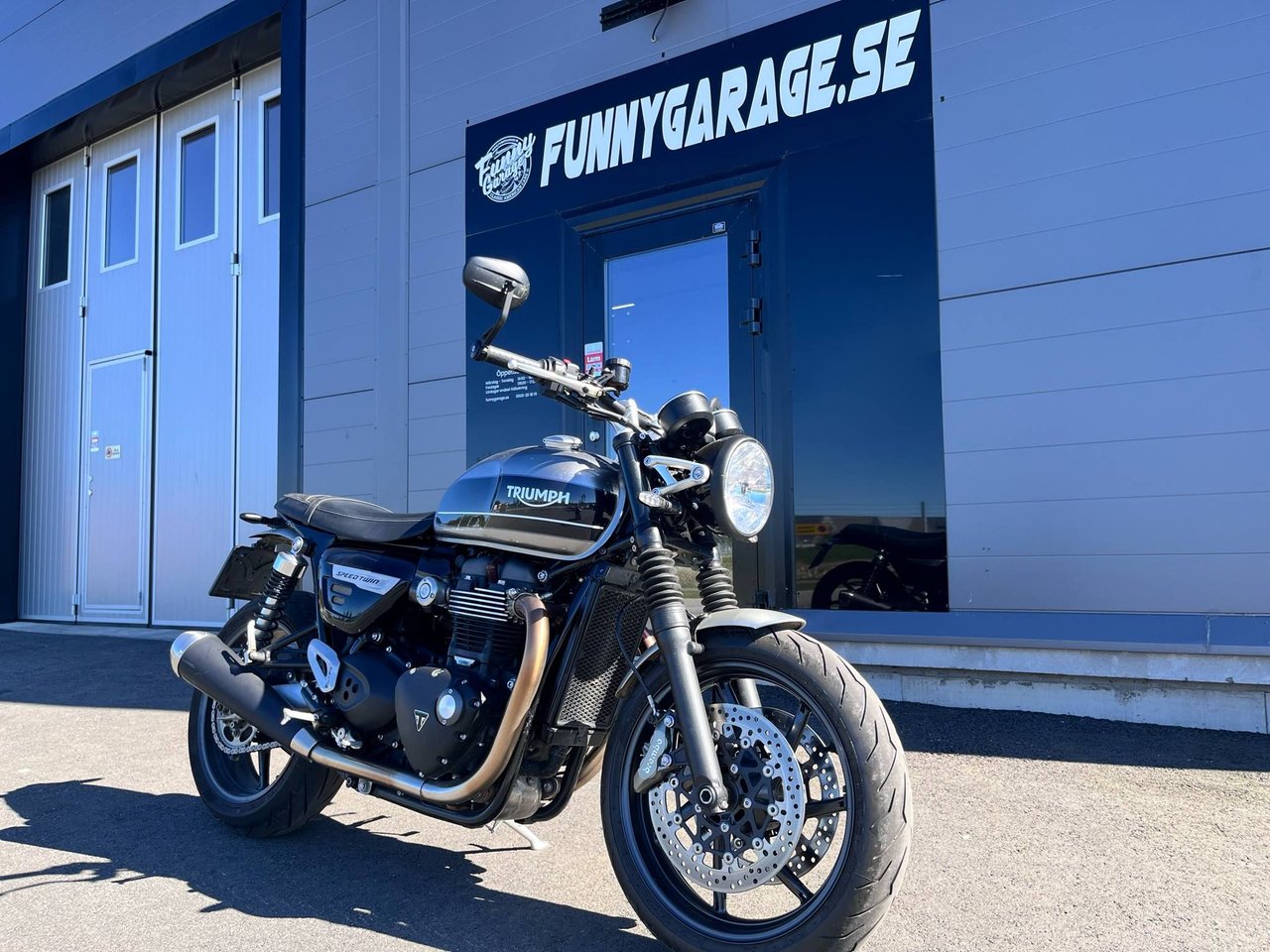 Triumph Speed Twin 1200 med 8...