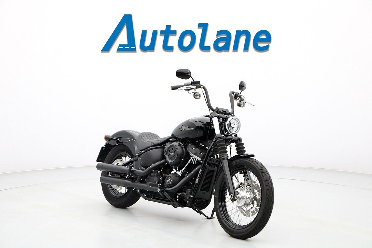 Harley-Davidson Street Bob *...