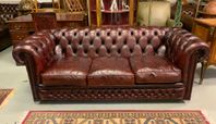 Engelsk Chesterfield soffa