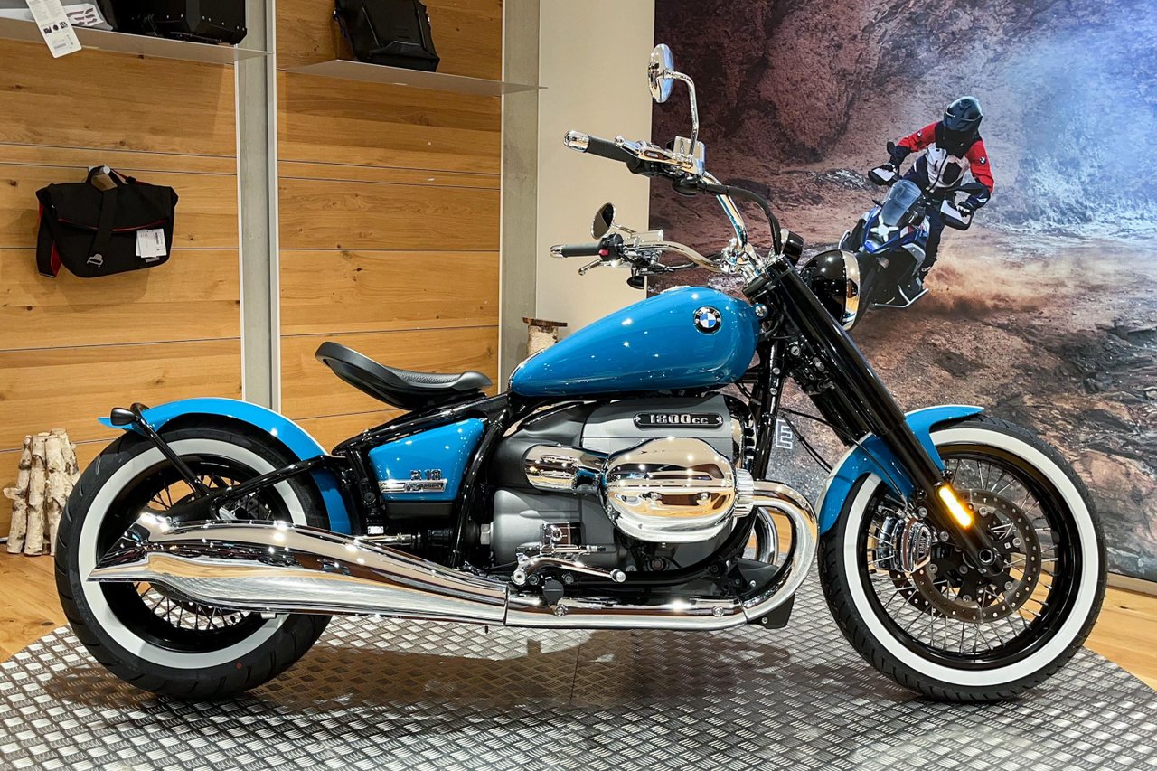 BMW R 18 |Pure |Motorrad Cen...