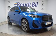 BMW iX1 xDrive30 M Sport/ Innovation/ Panorama/Harman Kardon