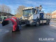 Lastbil Scania P370LB6X2*4HNB med kran och pl