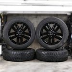 VOLKSWAGEN MULTIVAN ORIGINAL 215/60 R17 FRIKTIONSDÄCK