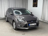 Ford Focus Kombi 1.0 EcoBoost Titanium S&V Däck Drag Ev byte