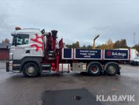 Kranbil Scania P 380 plogutrustad