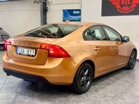 Volvo S60 D3 GEARTRONIC MOMENTUM, VÄLUTRUSTAD, TOPPSKICK!