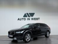 Volvo V90 Cross Country D4 AWD / Värmare / Dragkrok / Navi