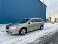 Volvo V70 D5 Geartronic Summum  (kanonbra V70 D5a)