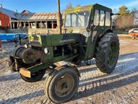 Militärtraktor BM VOLVO T-600 med driven vagn