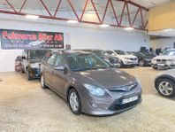 Hyundai i30 cw 1.6 CRDi Business Ny Servad & Ny Besiktigad