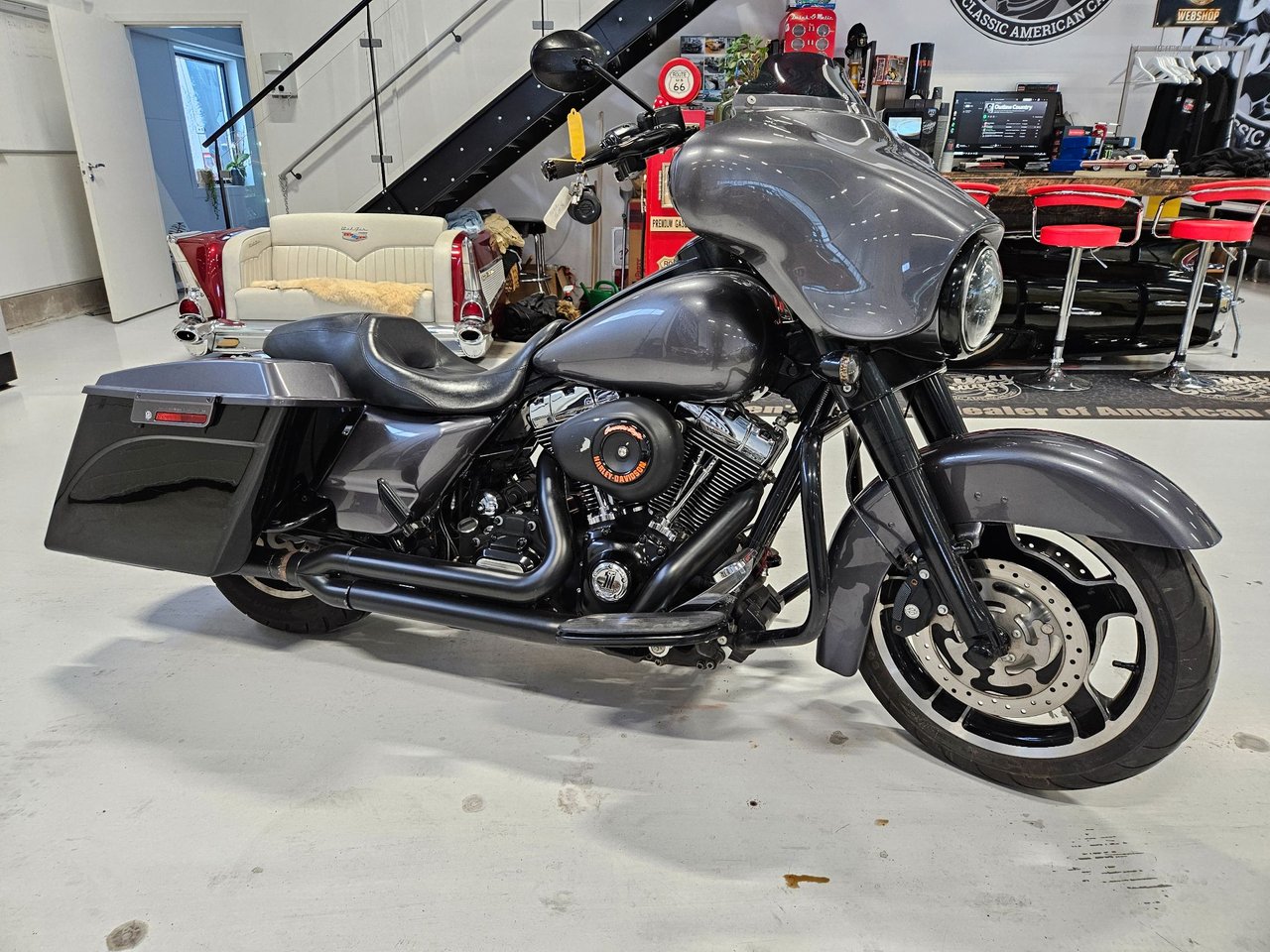 Harley-Davidson Street Glide ...