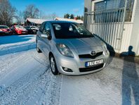 Toyota Yaris 1.33 VVT-i 100HK 5D / 10400Mil / EN ÄGARE