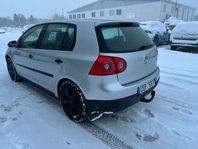 Volkswagen Golf 5-dörrar 1.6,Nybesiktigad, Dragkrok,Mvärmare