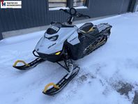 Ski-Doo Summtit E-tec 600 R med fläkt Momsad -24