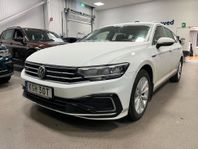 Volkswagen Passat GTE Hybrid 218hk Dragkrok/Backkamera/P-Vär