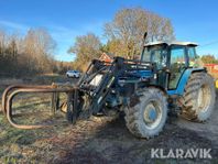 Traktor Ford 8240