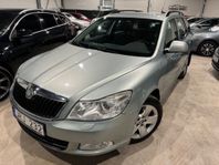 Skoda Octavia Kombi 1.8 TSI 4x4 Elegance/1-Ägare/P-Sensorer/