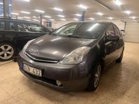 Toyota Prius 1.5 VVT-i + 3CM CVT/Automat 112hk