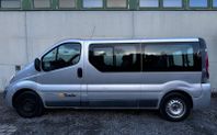 Renault Trafic KOMBI 2.9T 2.5 DCI 9-SITS DRAGKROK AUTOMAT