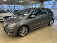 Mercedes-Benz B 180 CDI 109hk Sport Pano*Nybes*Drag*3.95%